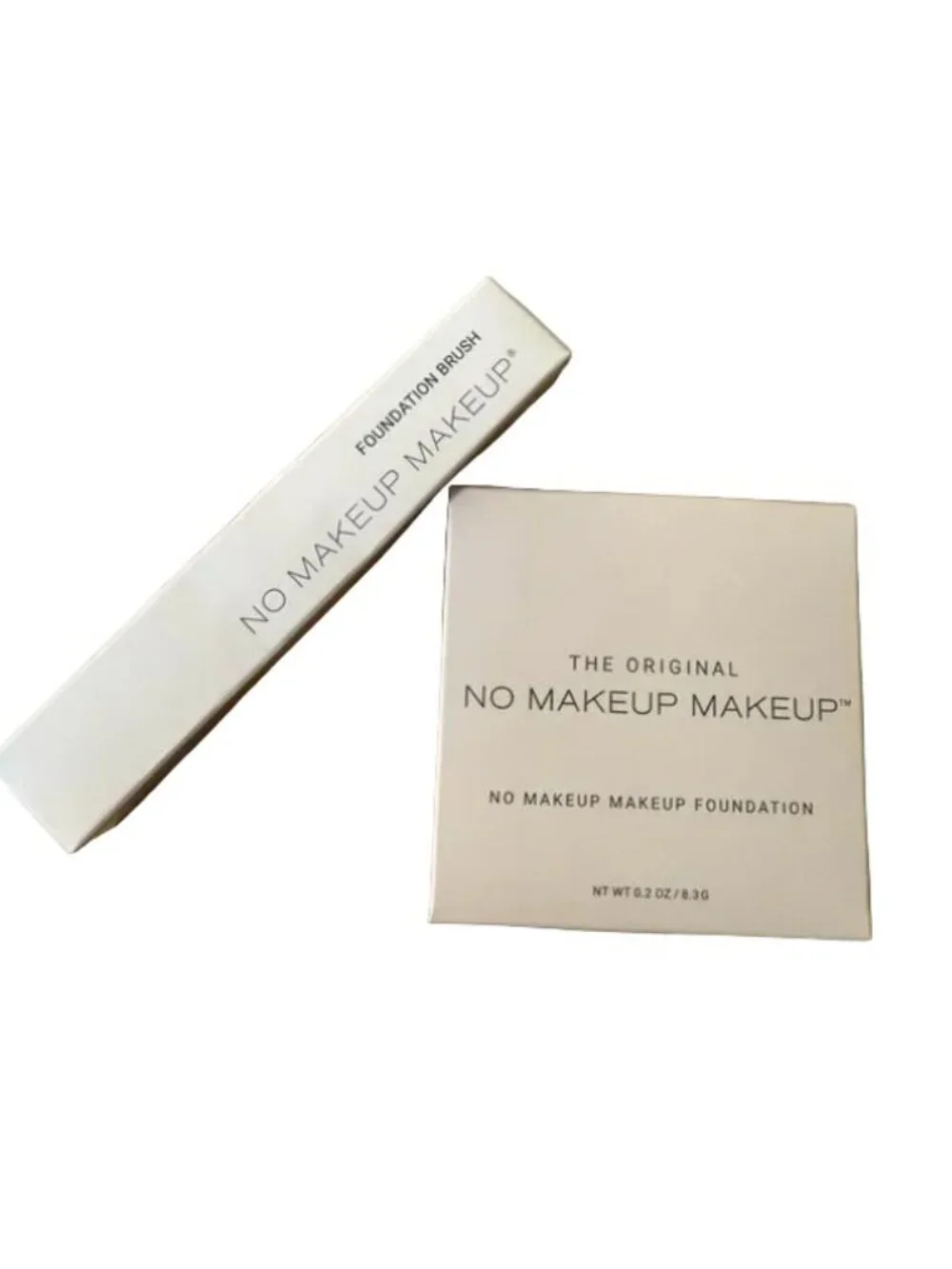 No Makeup Makeup Foundation + Brush Duo - MEDIUM